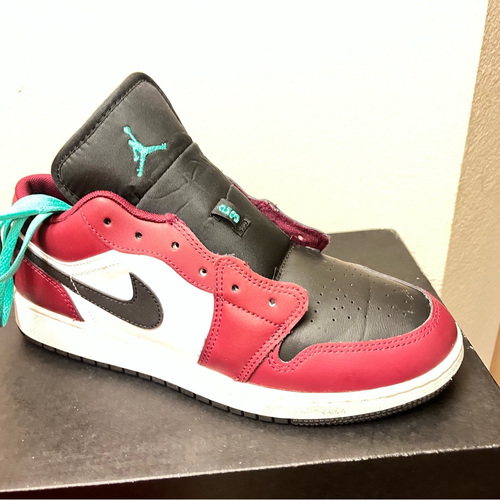 Jordan Kids Sneakers - Dark Beetroot and Black
